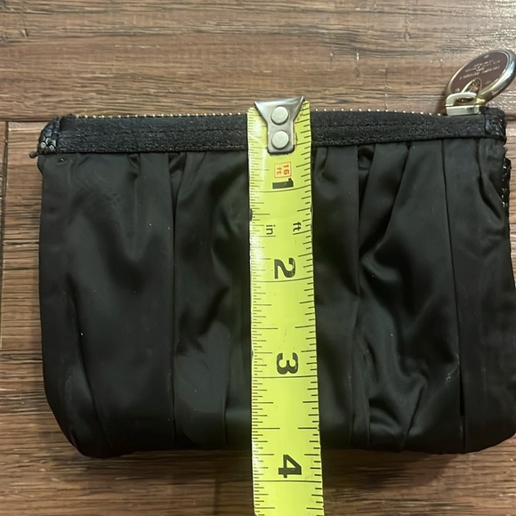 Henri Bendel Black Satin Pleated Small Coin Purse - Picture 5 of 7